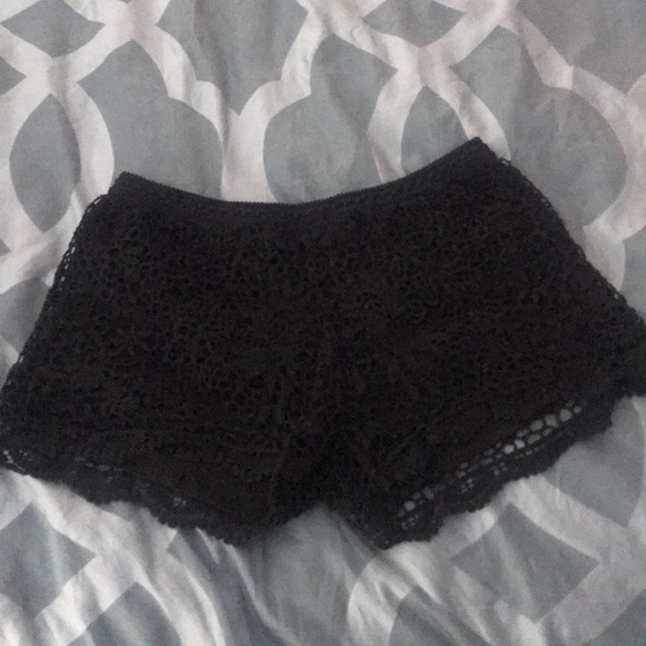 Crochet shorts - juniors medium - Picture 1 of 1